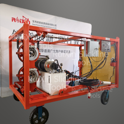 System sterowania hydraulicznym spoolerem